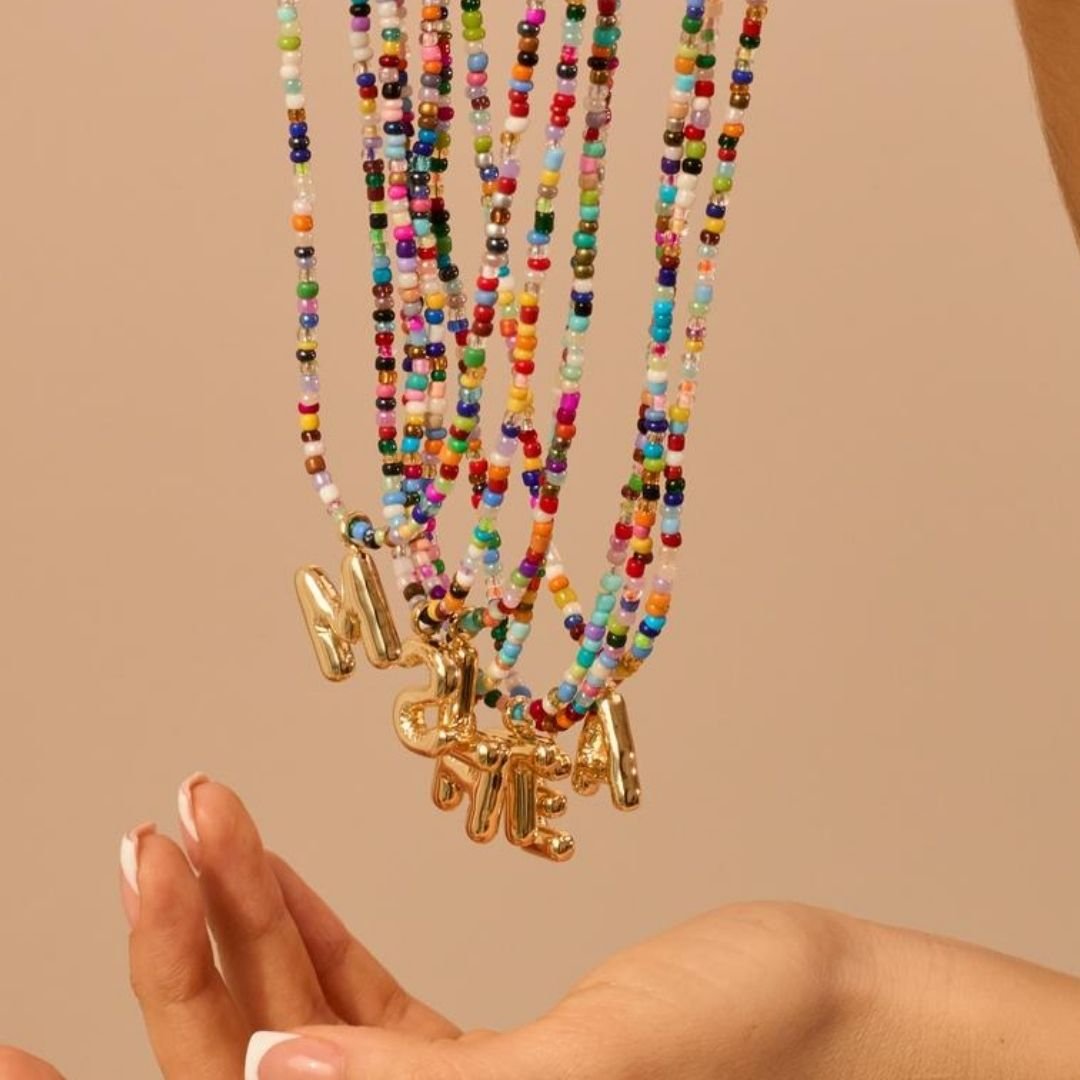 Collar Inicial Colorido – ¡Llévate 3 por el precio de 1! - Moroveta